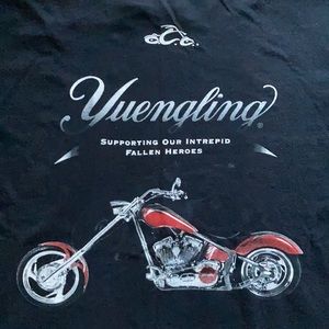 AUTHENTIC, Yuenglina, black tee, motorcycle graphic, men’s large
